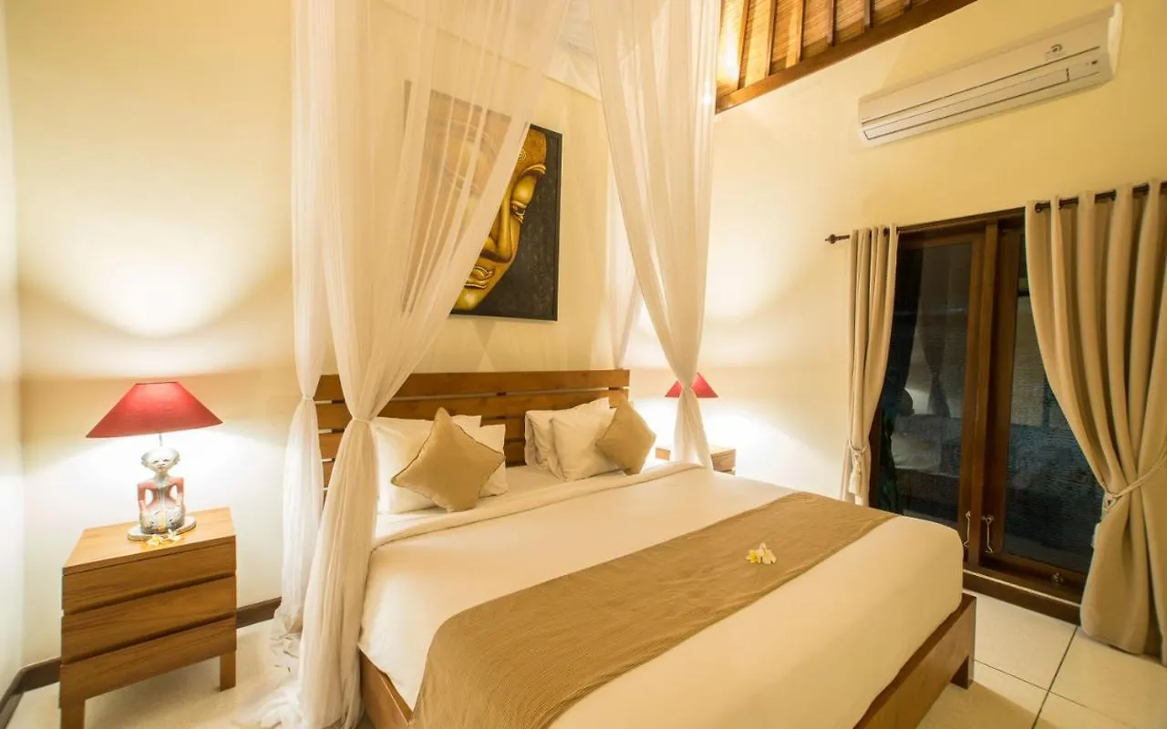 Villa Md 3 Bedroom, Sunny Pool In Eat St Location Seminyak
