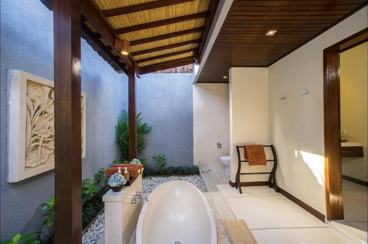 Villa Md 3 Bedroom, Sunny Pool In Eat St Location Seminyak