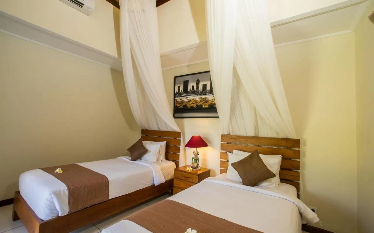 Villa Md 3 Bedroom, Sunny Pool In Eat St Location Seminyak