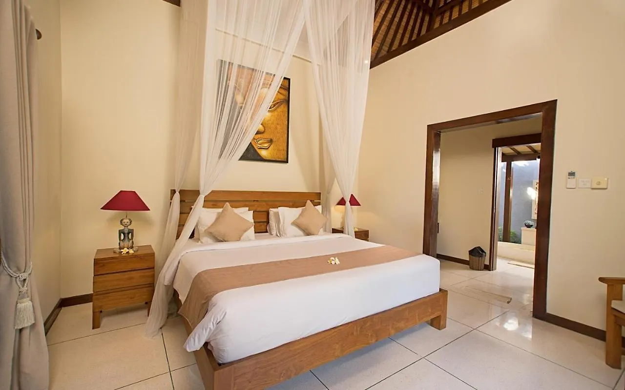 Villa Md 3 Bedroom, Sunny Pool In Eat St Location Seminyak