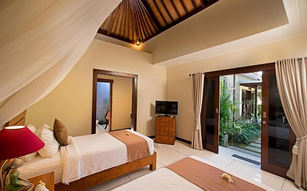 Villa Md 3 Bedroom, Sunny Pool In Eat St Location Seminyak Indonezja